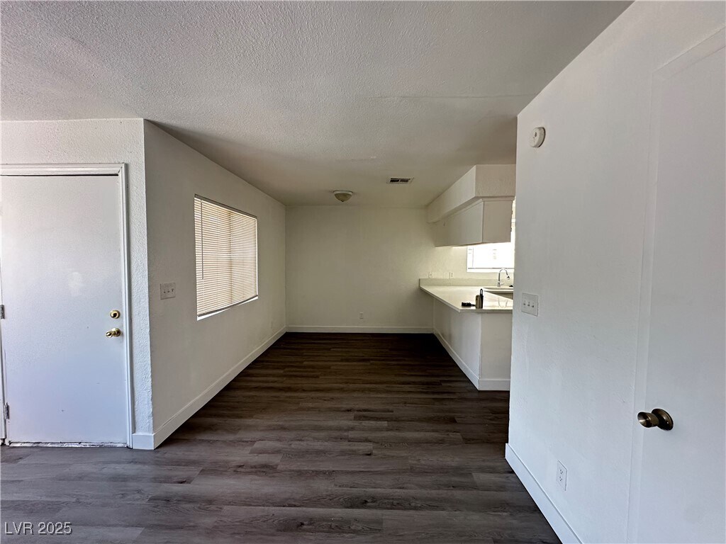 Photo - 6966 Issac Ave