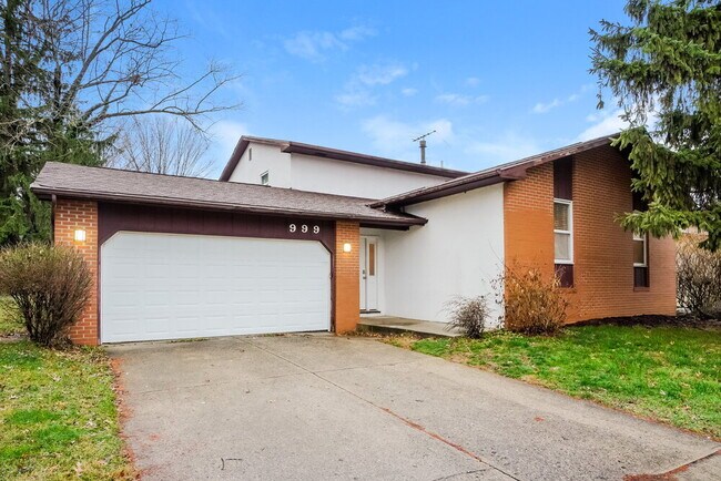 Photo - 999 Matterhorn Dr