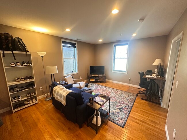 Photo - 100 Fellsway W Unit 204