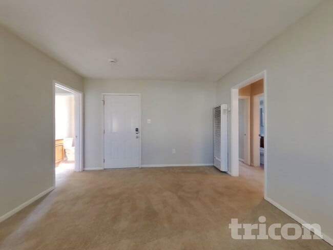 3290 Conejo Dr