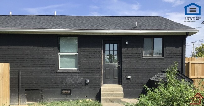 Photo - 425 Revels Dr