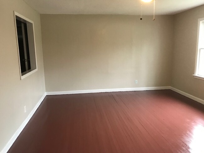 Photo - 2213 Hamburg Pike