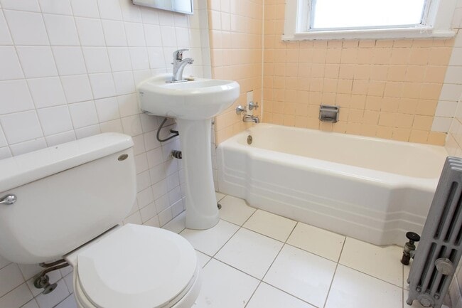 Photo - 5300-5308 S. Hyde Park Boulevard