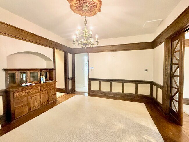 Photo - 2723-25-25A N Downer Unit 2725 Upper