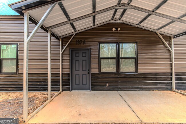 Photo - 137 Johnson Ford Rd