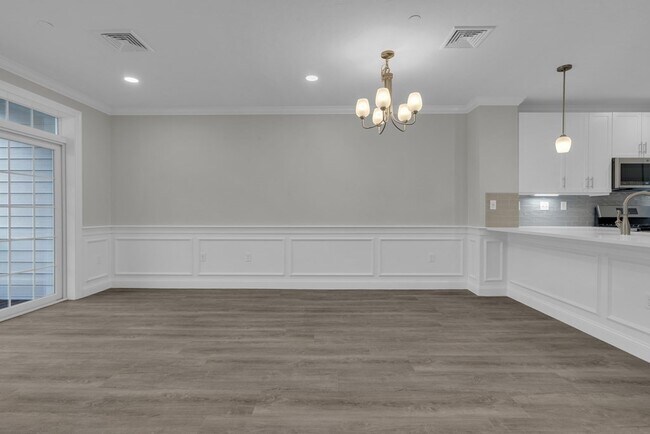 Photo - 320 Middlesex Ave Unit E304