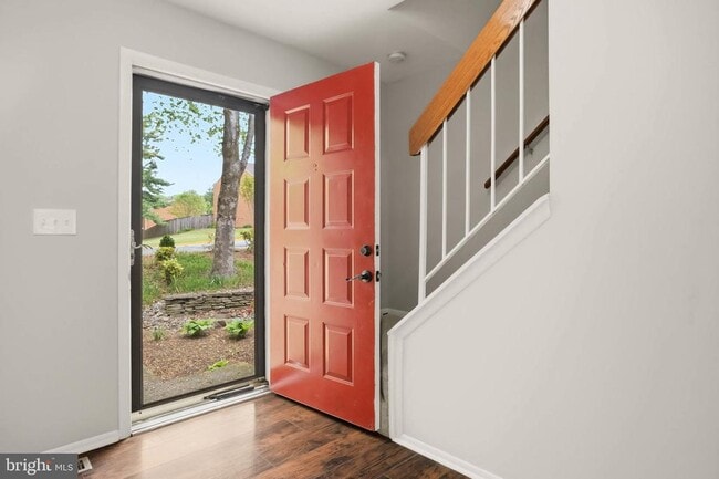 Photo - 1382 Almond Dr