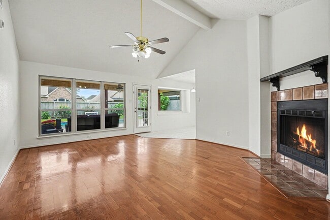 Photo - 2909 Forest Hills Dr