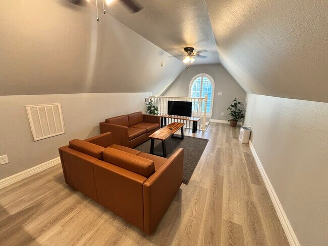 Photo - 427 Rice Ave