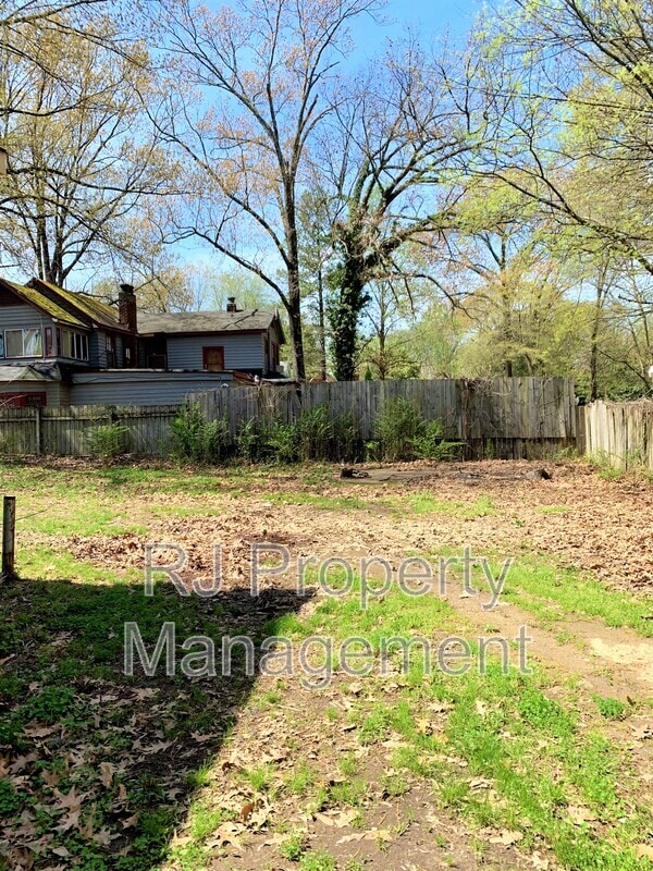 Photo - 673 S Greer St