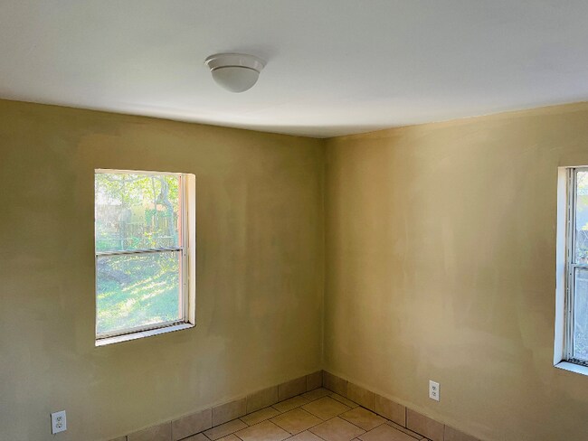 Photo - 1719 Fairfax St