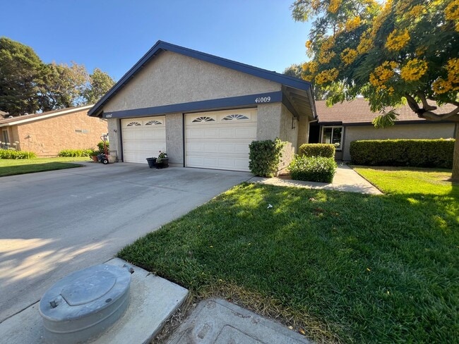 Building Photo - Capri Model Home in Leisure Village