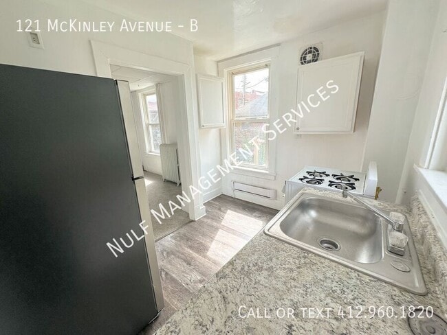 Photo - 121 McKinley Ave Unidad B