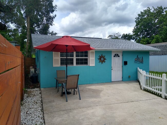 Building Photo - 9328 N Ashley St Rental
