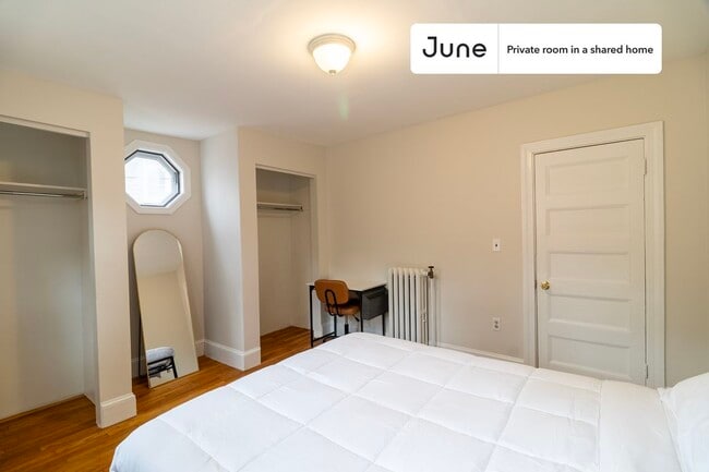 Photo - Room in Shared 4 bed/2 bath home Unit B