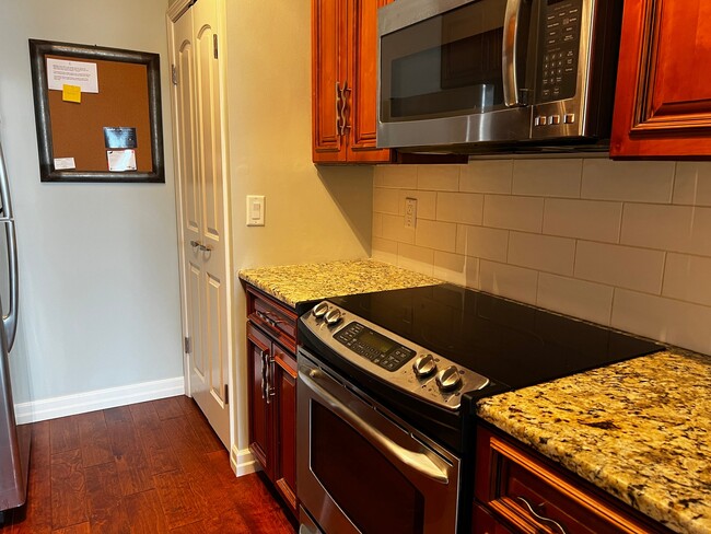 Photo - 300 S 16th St Unidad 903