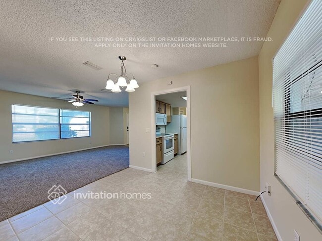 Photo - 1856 Edith St NE