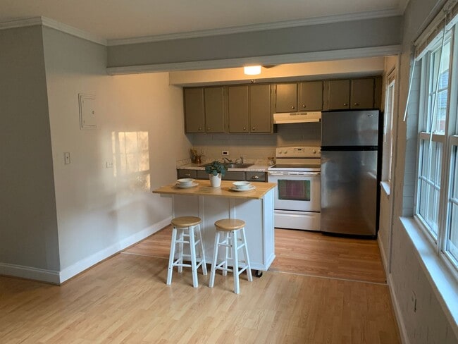 1617 Fulton Ave