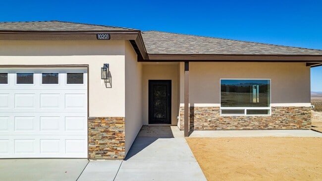 Photo - 10201 Crest Rd