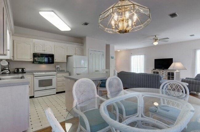 1423 Sonata Ct