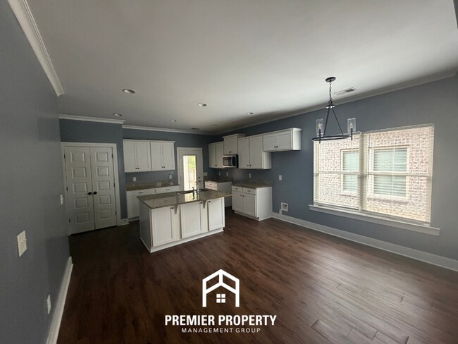 4BR/2BA Birmingham Rental with Attached 1-Car Garage & Open Kitchen Island