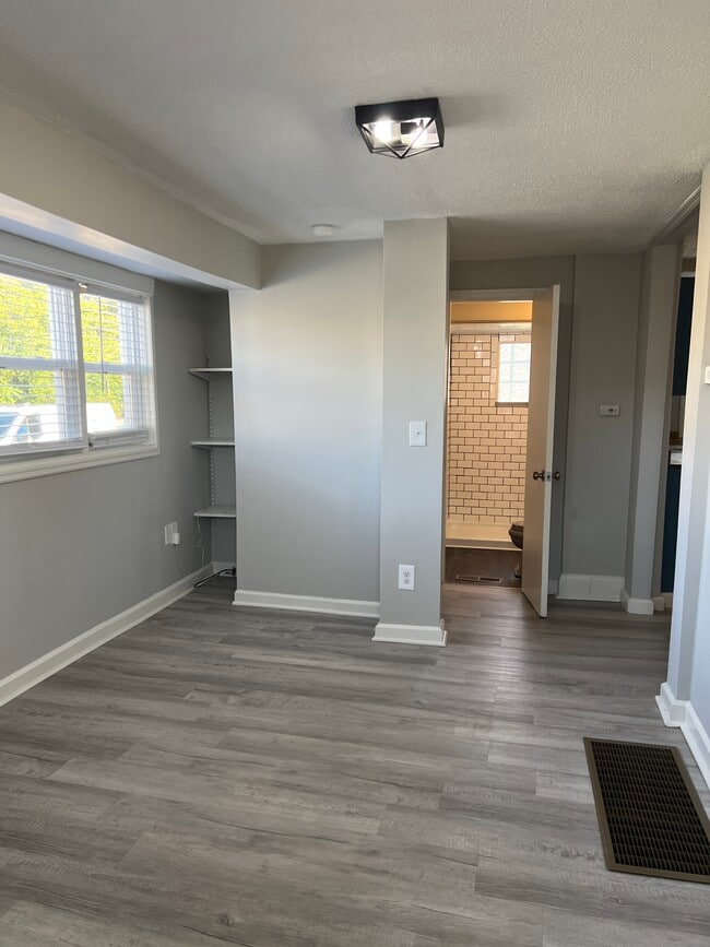 Photo - 278 Hosack St