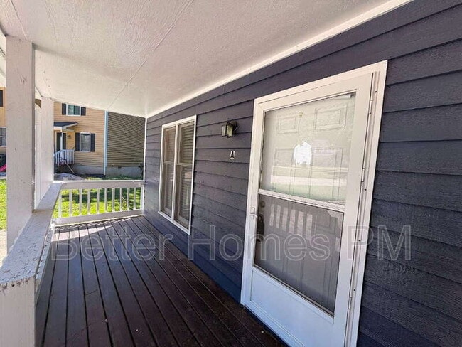 Photo - 104 Stowe Pl Unit A