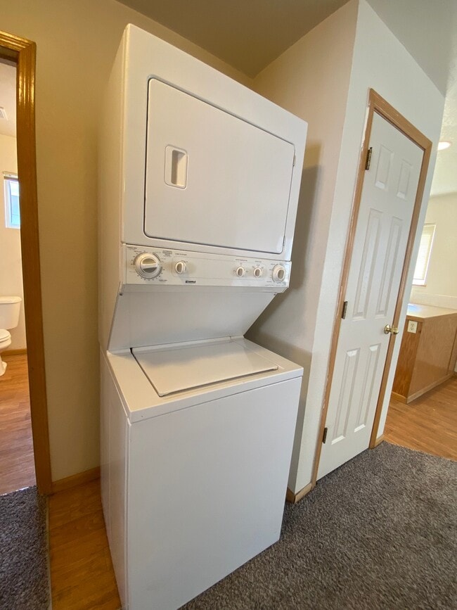Photo - 219 W Myrtle St Unidad APT D