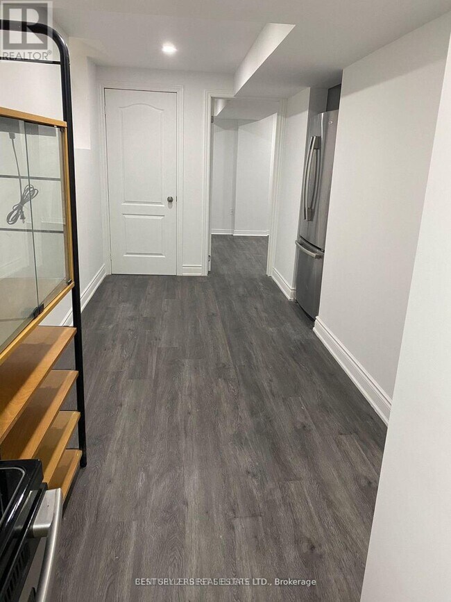 Photo - 1272 Foxglove Pl