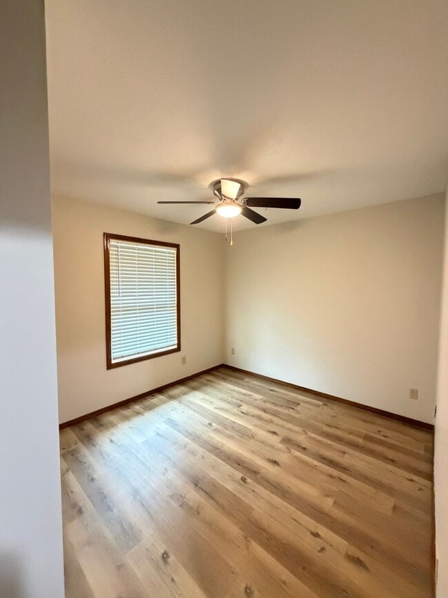 2110-2112 Illinois Ave
