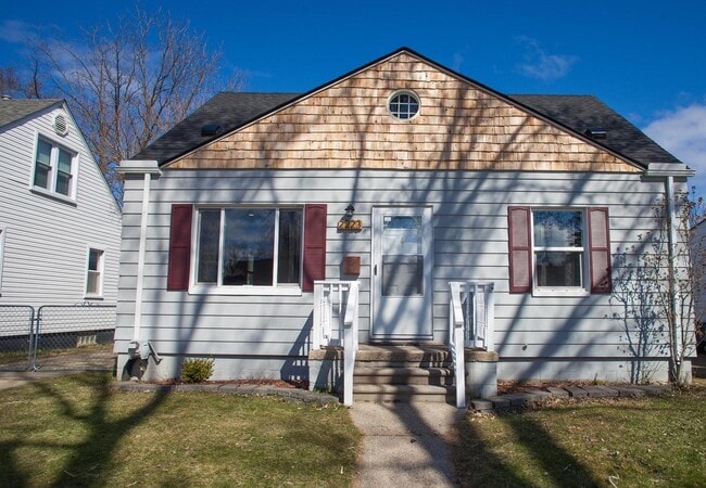 Photo - 2223 Coy St House
