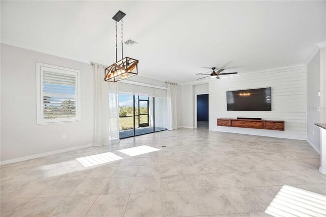 Photo - 11165 Balfour St