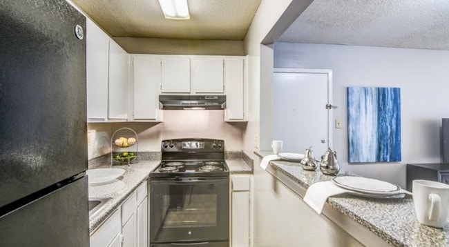 Photo - Plantation Apartments