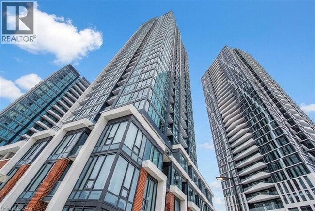 Photo - 25 Wellington St S Unité 2202