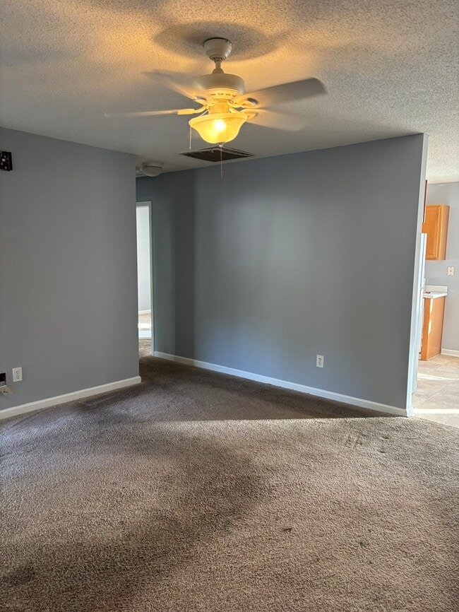 Photo - Quiet Neighborhood