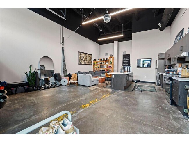 Photo - 801 SE 9th St Unidad 101