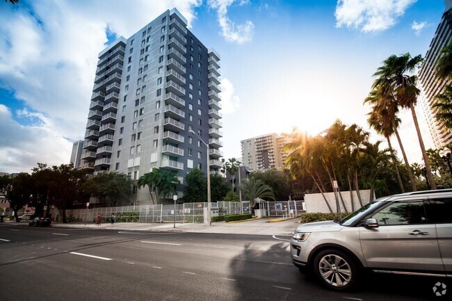 Building Photo - 850 N Miami Ave Unit W-2010 Rental