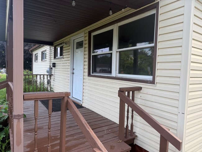 Photo - 448 Fritsch Ave