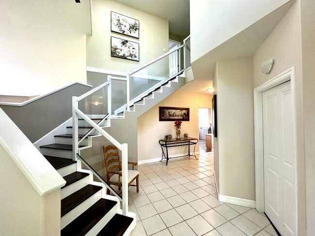 1541 Ocean View Ln