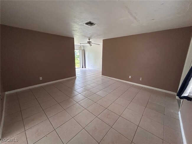 Photo - 13432 First St