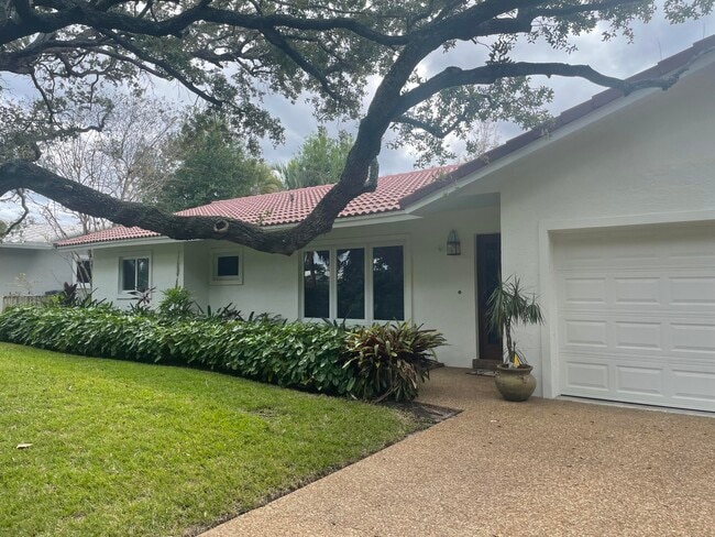 Photo - 1120 SW 14th Dr