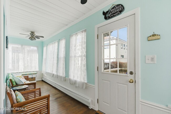 Photo - 34 Waterview Way