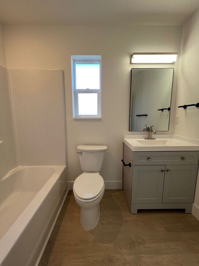 Photo - Newer 3 Bedroom Duplex with Gorgeous River Views