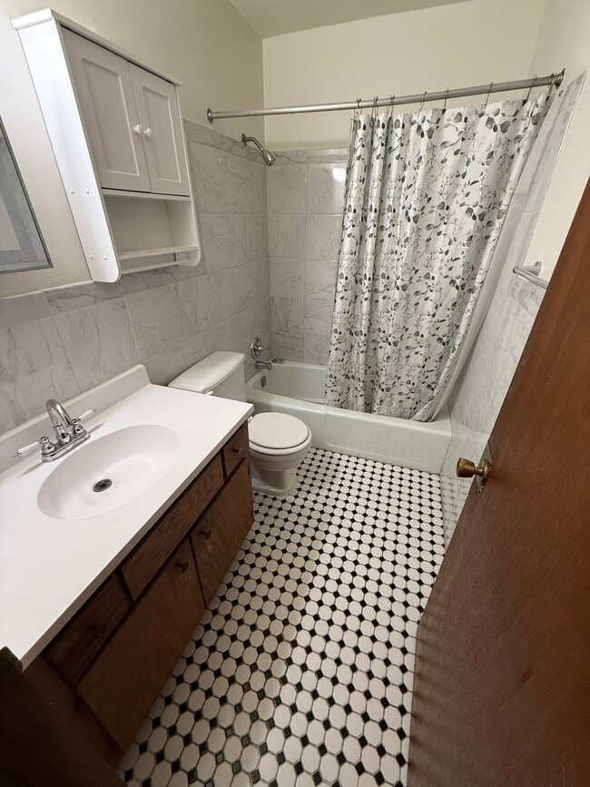 Photo - 1676 English St Unit 304
