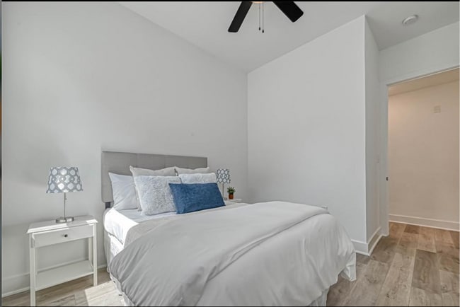 Photo - 9306 Arledge St Unidad A