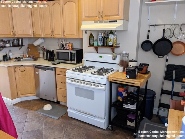 Photo - 18 Portsmouth St Unit 18 Portsmouth