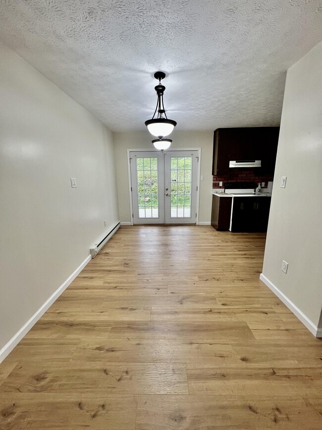 Photo - 407 Shawnee Dr