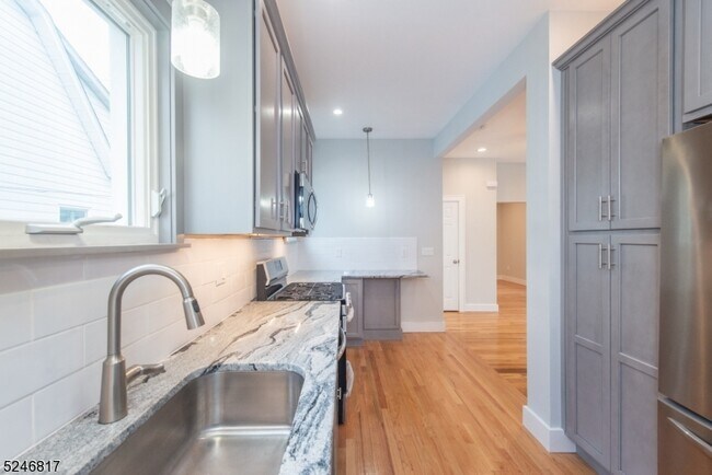 Photo - 126 Birch St