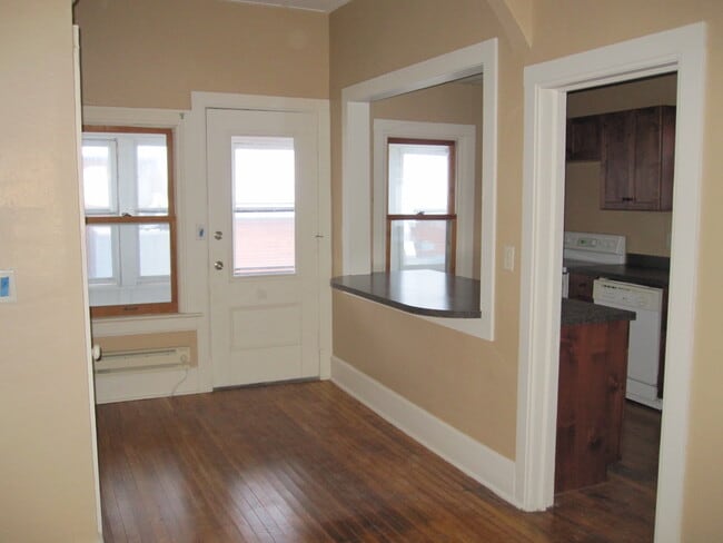 Photo - 118 Spring St Unit 2