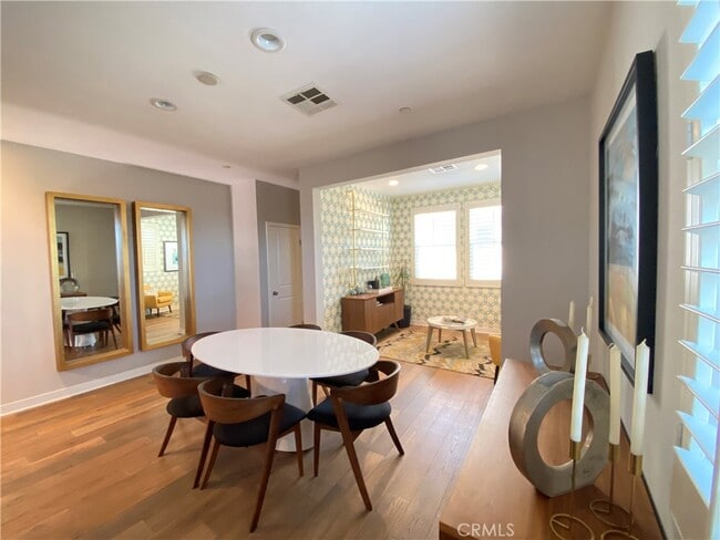 Photo - 551 W Foothill Blvd